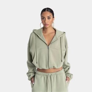 KBB by KAHLANA The Zip-Up Hoodie'